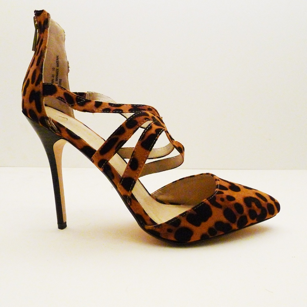 heels - Picture 4 of 5